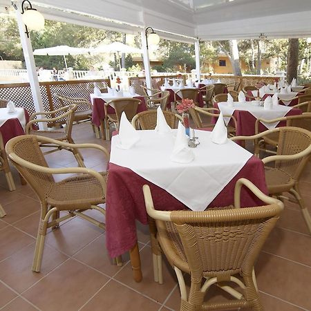 Ses Eufabietes Apartments & Restaurant Playa Migjorn Exterior photo