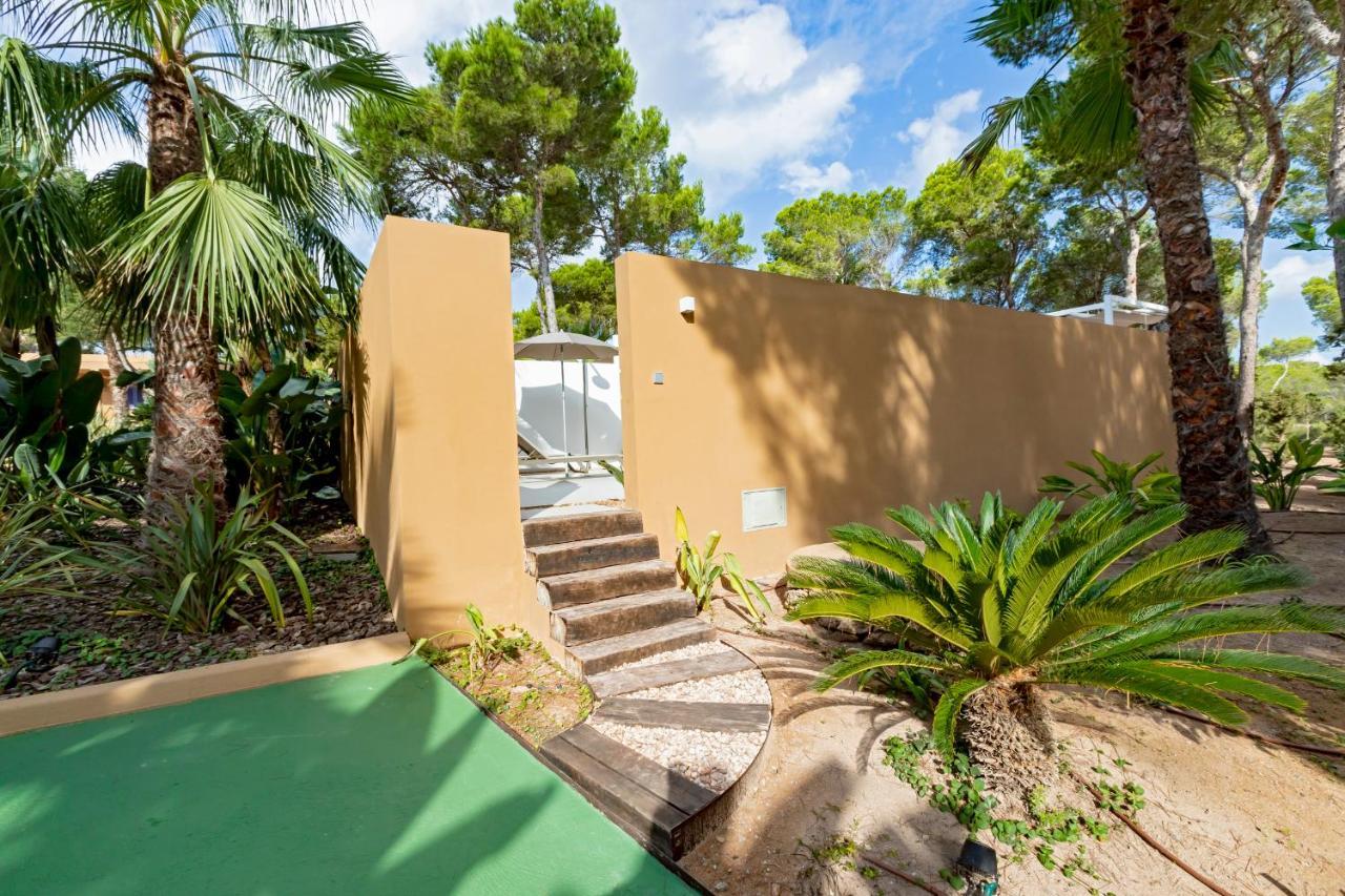 Ses Eufabietes Apartments & Restaurant Playa Migjorn Exterior photo